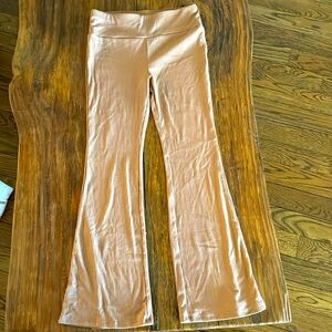 Derek heart 
Yoga pants flare bottom
Size 10/12